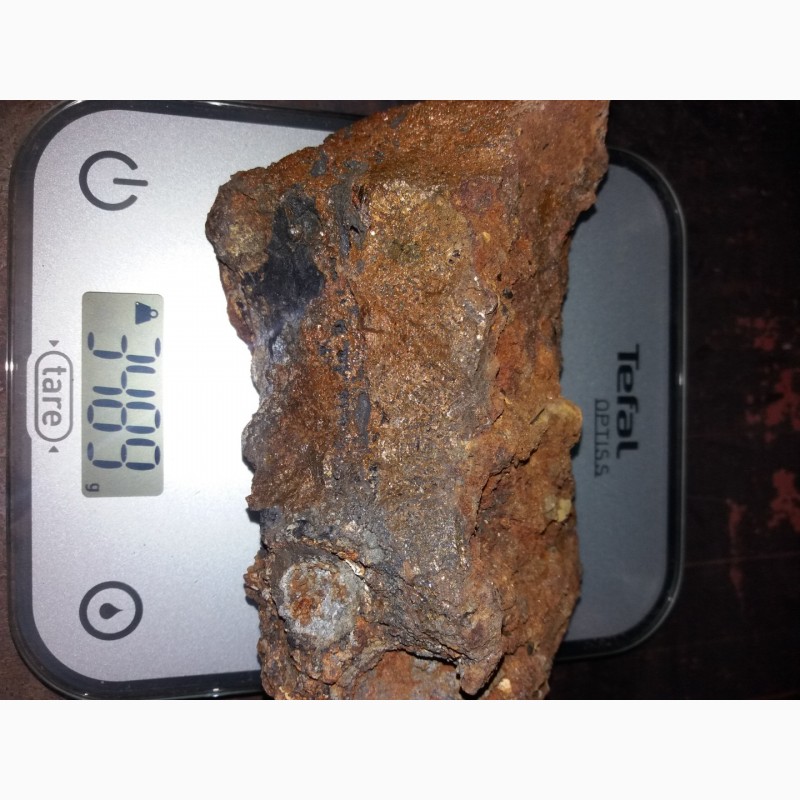 Фото 7. Метеорит Железо каменный палласит