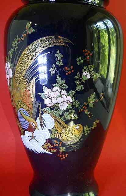 Фото 7. Винтажная Японская ваза кобальт с изображением павлина