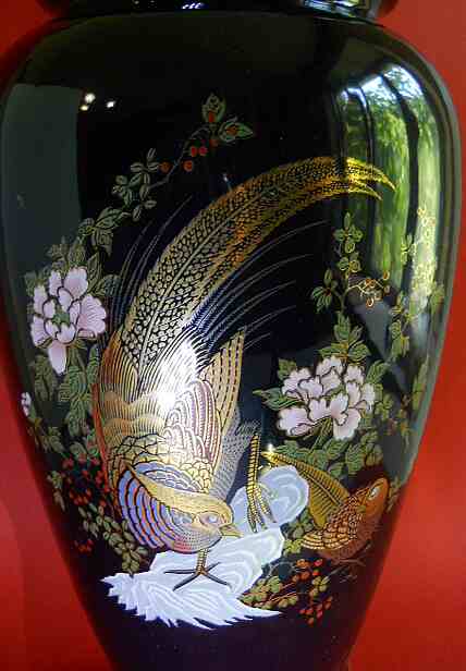 Фото 8. Винтажная Японская ваза кобальт с изображением павлина