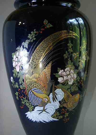 Фото 9. Винтажная Японская ваза кобальт с изображением павлина