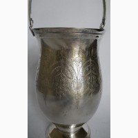 Старинная ваза с ручной инкрустацией