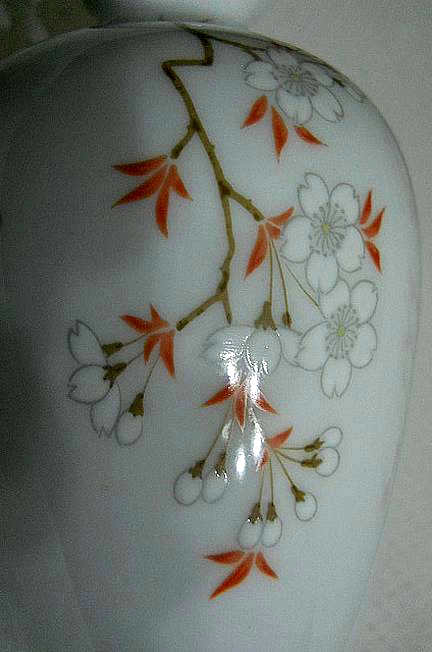 Фото 14. Японская фарфоровая ваза Цветущая Сакура