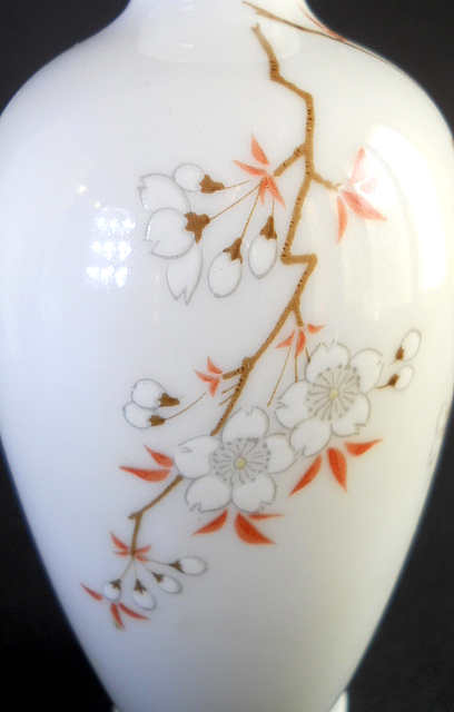Фото 7. Японская фарфоровая ваза Цветущая Сакура