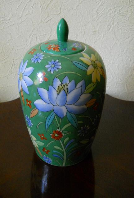 Фото 2. Керамическая Китайская ваза Лотос
