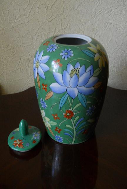 Фото 3. Керамическая Китайская ваза Лотос