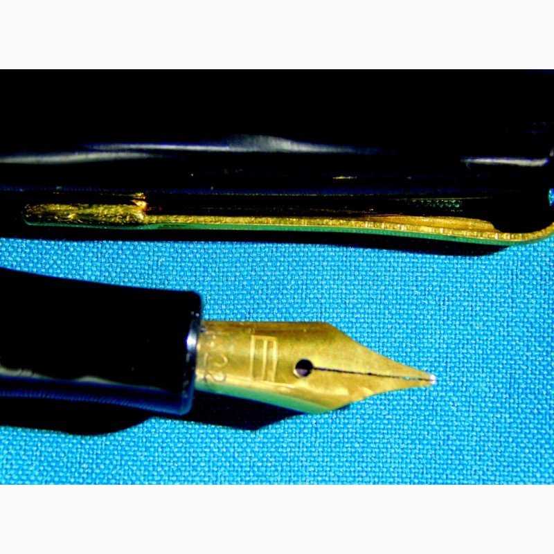 Фото 10. Ручка перьевая позолоченное перо старая 1963 год Болгарская