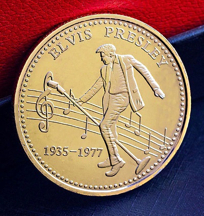 Фото 4. Сувенир-медаль памяти Элвиса Пресли