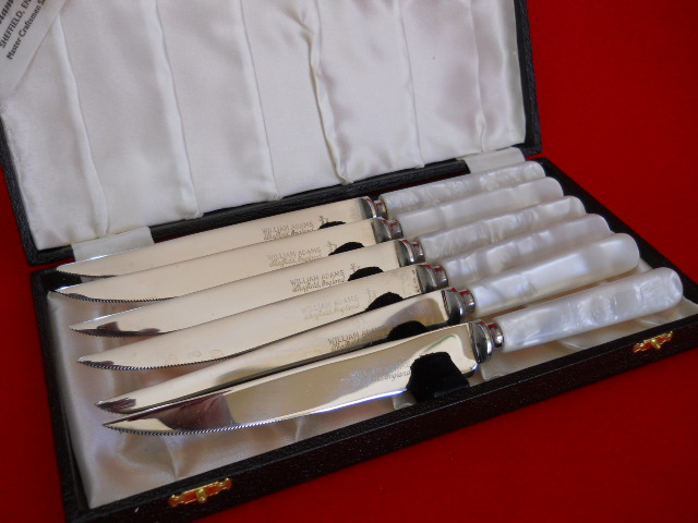 Фото 2. Шесть ножей для стейка с перламутровой ручкой William Adams Sheffield England