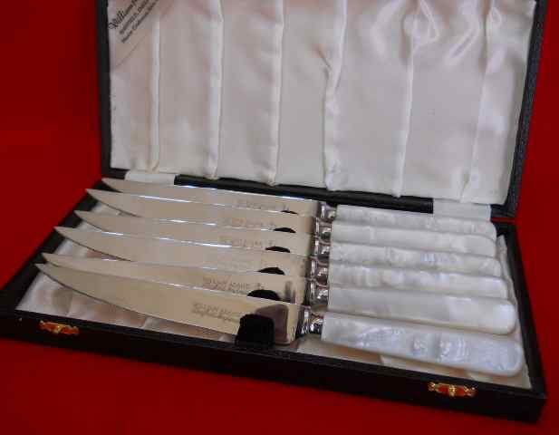 Фото 4. Шесть ножей для стейка с перламутровой ручкой William Adams Sheffield England