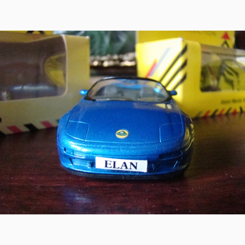 Фото 4. Модель Lotus Elan, MC Toy