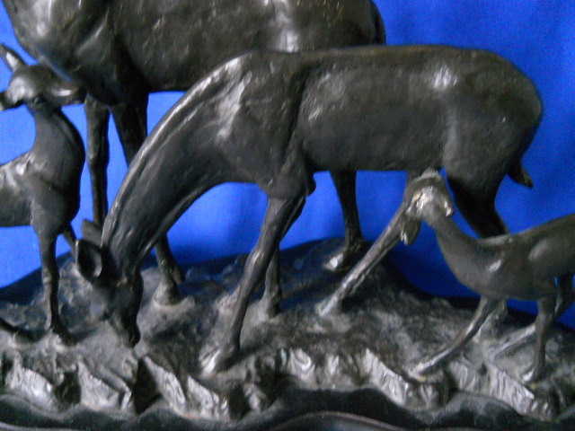Фото 15. Старинная бронзовая настольная скульптура Семейство оленей