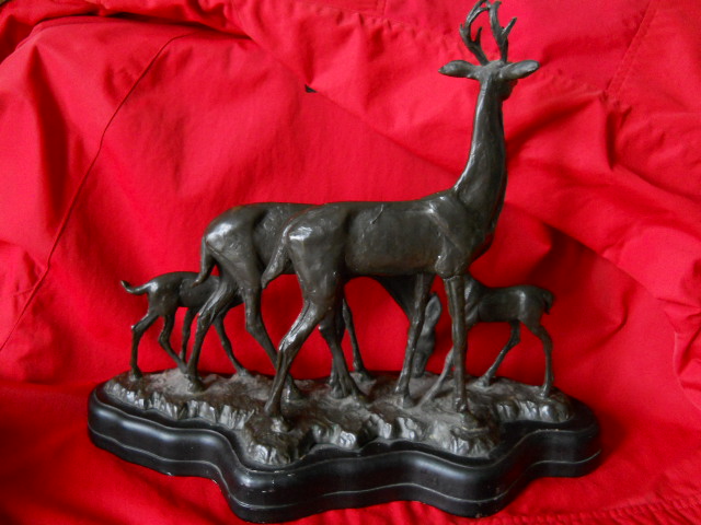 Фото 3. Старинная бронзовая настольная скульптура Семейство оленей