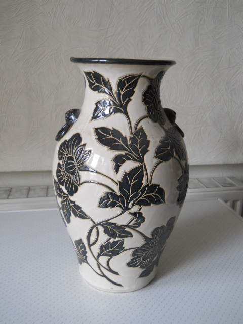 Фото 7. Китайская старинная керамическая ваза