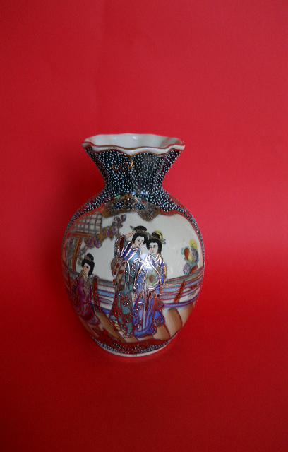 Фото 2. Винтажная Китайская интерьерная ваза для цветов