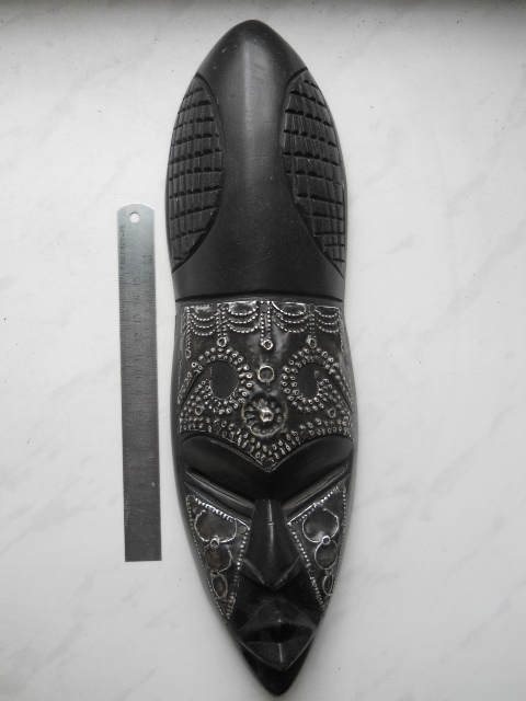 Фото 8. Африканская деревянная маска