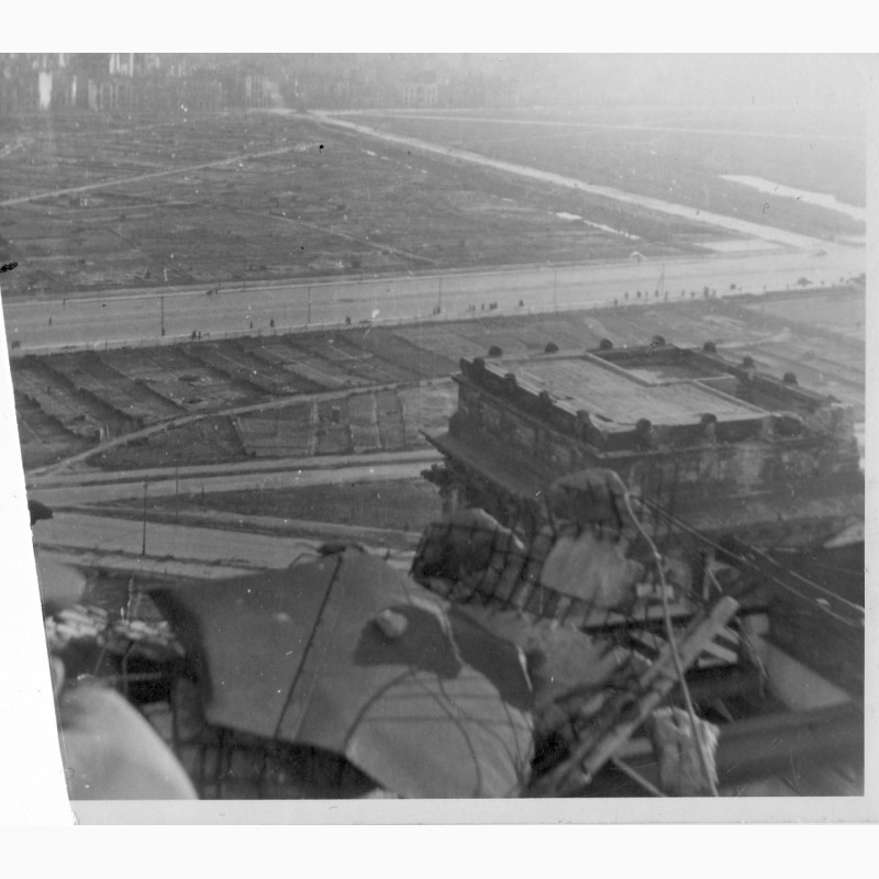 Фото 3. Фото Берлина с купола Рейхстага 1948 г