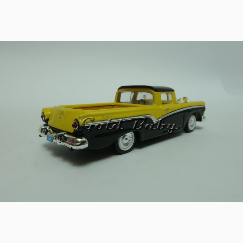 Фото 13. Коллекционная модель машины Ford Ranchero 1957 1:43