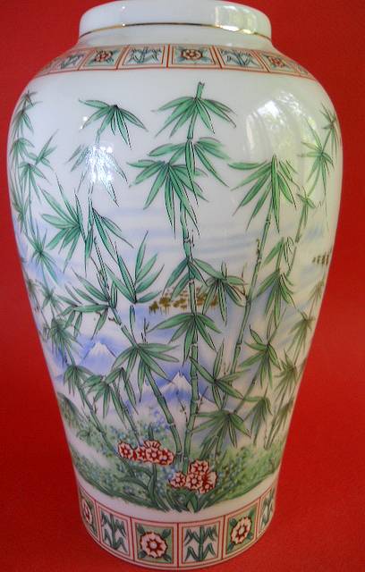 Фото 15. Винтажная Португальская фарфоровая ваза