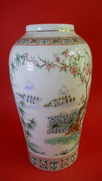 Фото 3. Винтажная Португальская фарфоровая ваза