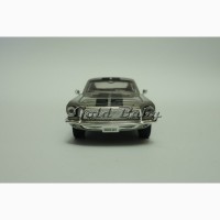 Коллекционная модель авто Ford Shelby GT 500-KR mustang 1968 1:43