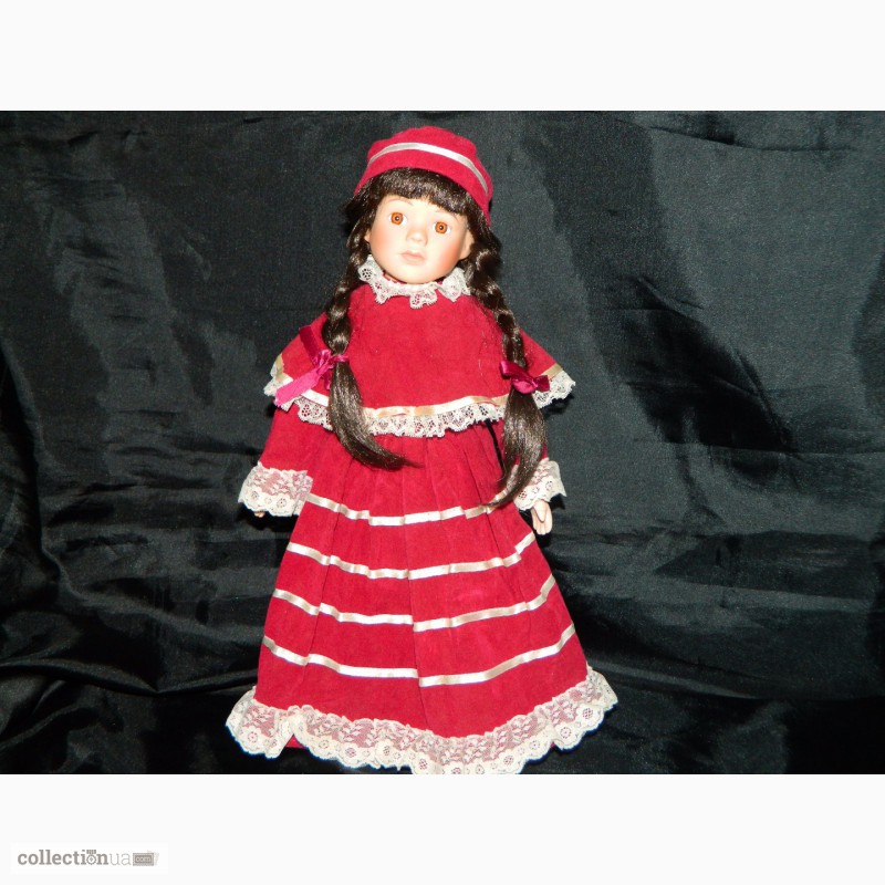 Фарфоровая Кукла Laura -The Classique Collection