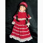 Фарфоровая Кукла Laura -The Classique Collection