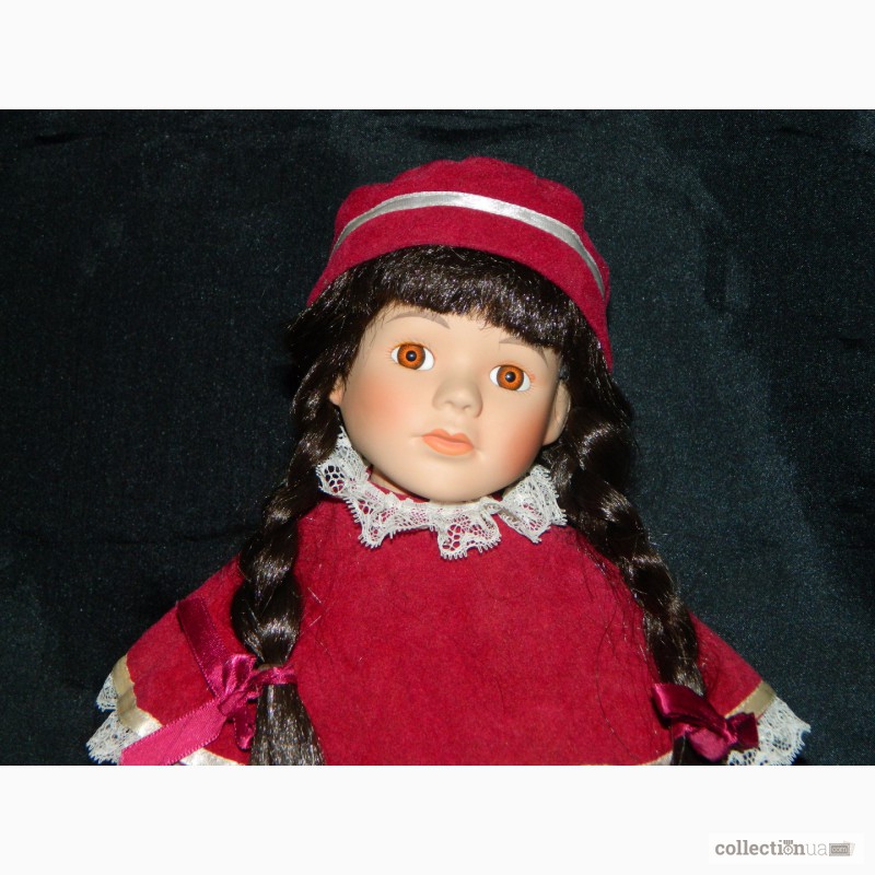 Фото 4. Фарфоровая Кукла Laura -The Classique Collection
