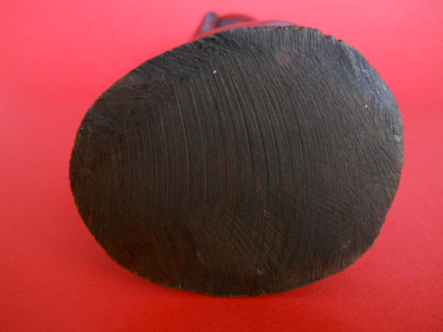 Фото 13. Статуэтка из черного дерева