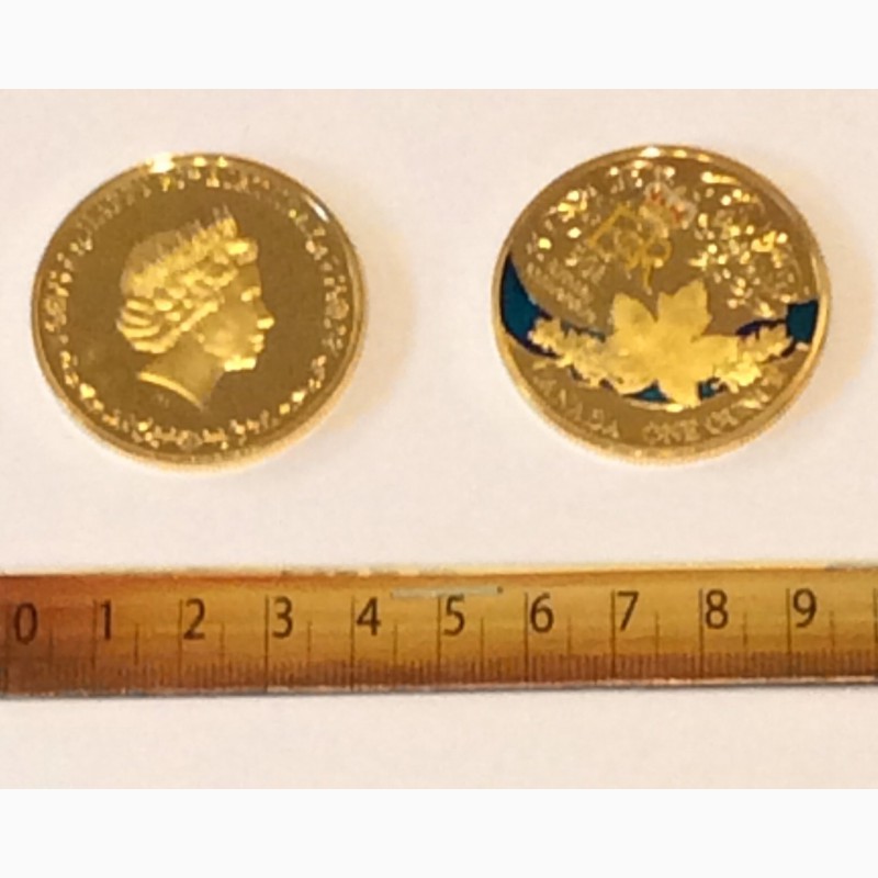 Фото 5. Сувенир-монета к 90-летию королевы Елизаветы II