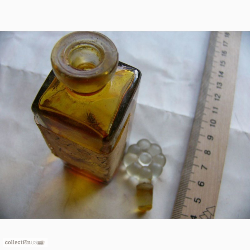 Фото 7. Старинная бутылочка, квадратная, толстое стекло конец 19 нач.20 века