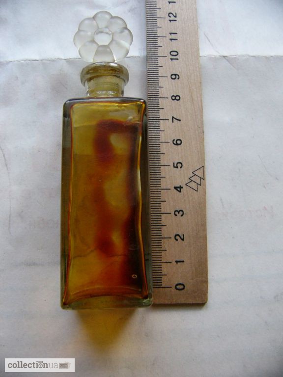 Фото 8. Старинная бутылочка, квадратная, толстое стекло конец 19 нач.20 века