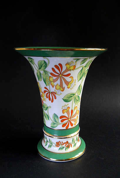Фото 2. Винтажная Китайская фарфоровая ваза бренда PAST TIME