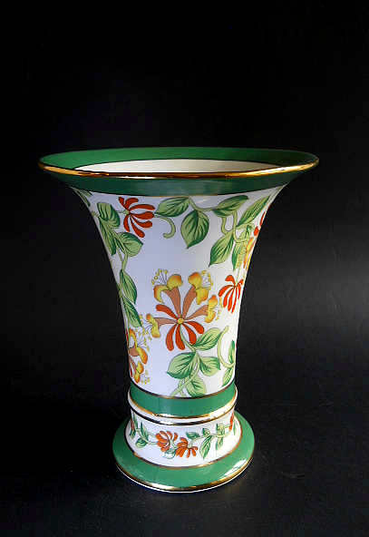 Фото 3. Винтажная Китайская фарфоровая ваза бренда PAST TIME