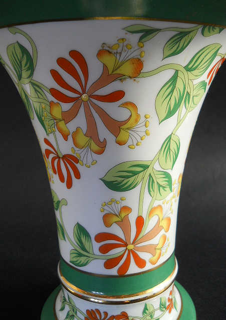 Фото 8. Винтажная Китайская фарфоровая ваза бренда PAST TIME