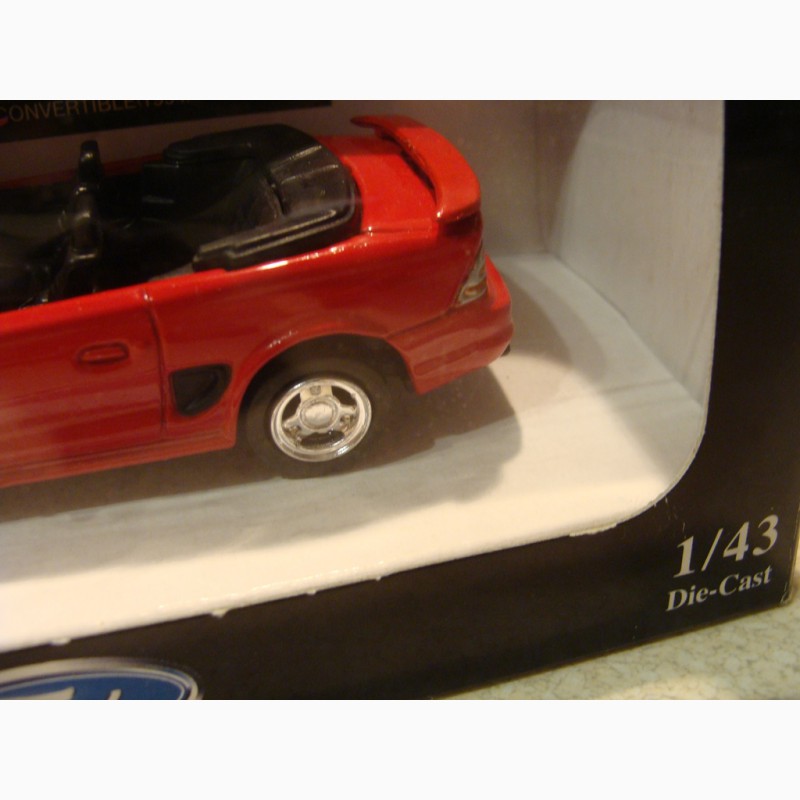 Фото 2. 1/43 Ford Mustang GT 1994