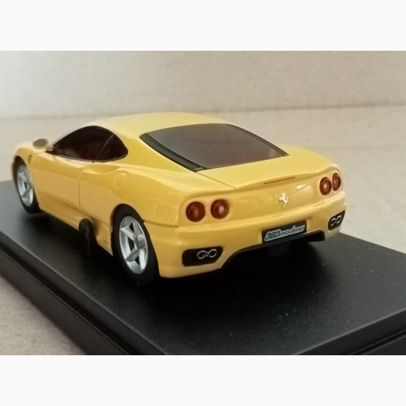 Фото 3. Модель Ferrari 360 Modena, Kyosho