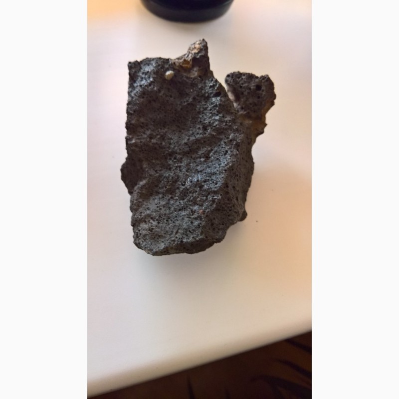 Фото 3. Метеорит металический