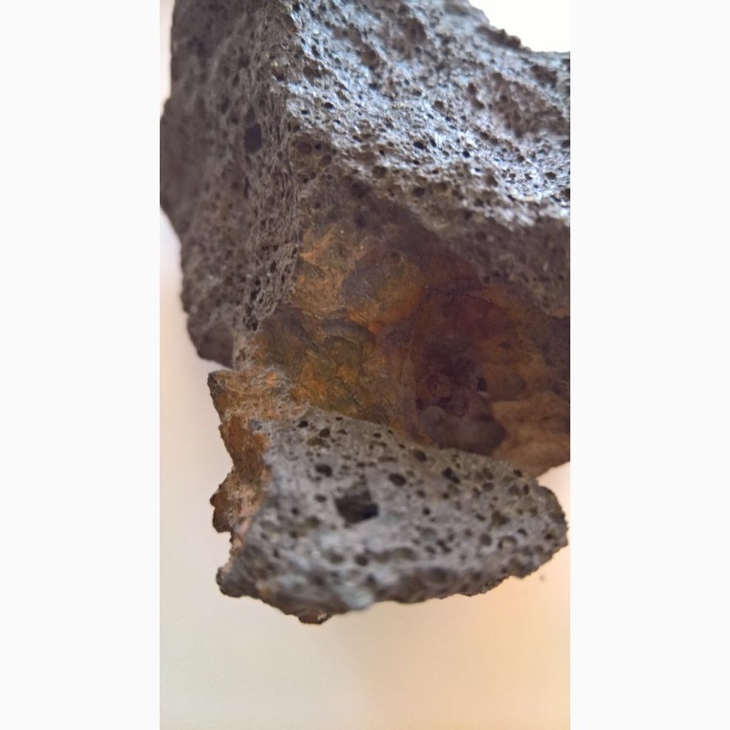 Фото 4. Метеорит металический