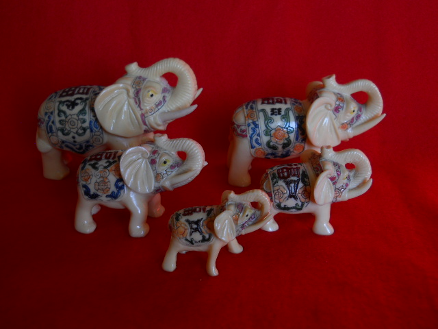 Фото 11. Пять Индийских слонов с ручной росписью