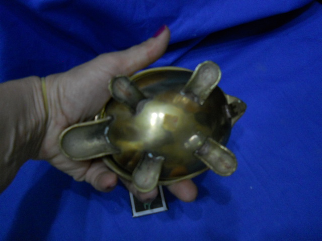 Фото 15. Черепаха -шкатулка из латуни и перламутра