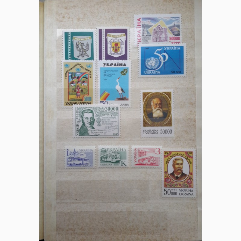 Фото 9. Почтовые марки Украины. годовые наборы 1992-1996 года