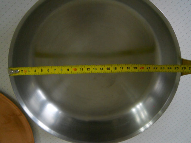 Фото 11. Большая круглая медно/стальная сковорода с крышкой фирмы SPARTAN США