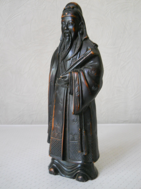 Фото 2. Китайская статуэтка из смолы