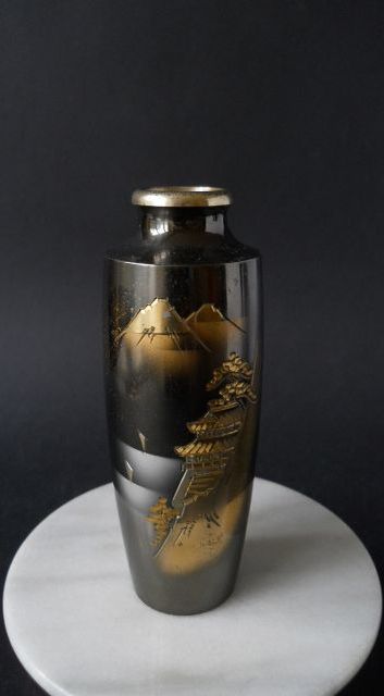 Фото 5. Винтажная Японская ваза из смешанного металла с пейзажем Фудзи