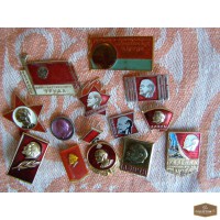 Продам коллекцию старых значков о Ленине и другое