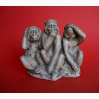 Винтажная статуэтка из камня трёх обезьян