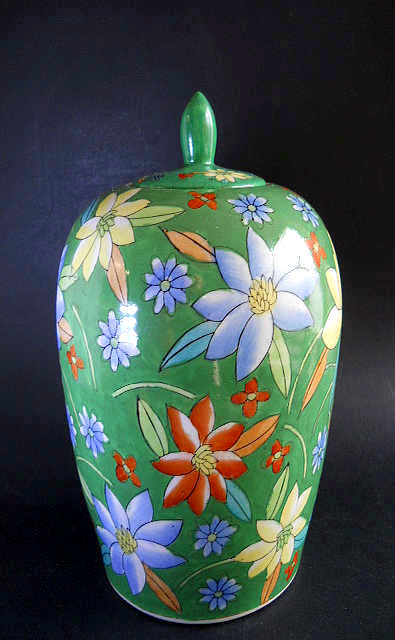Фото 11. Винтажная восточная керамическая ваза с крышкой