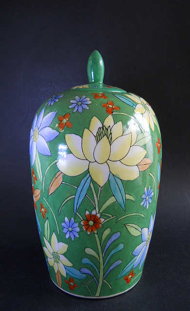 Фото 12. Винтажная восточная керамическая ваза с крышкой