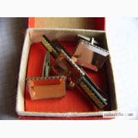 Гарнитур, запонки и заж.для галстука с синт. топазами, в коробке 50-60 СССР