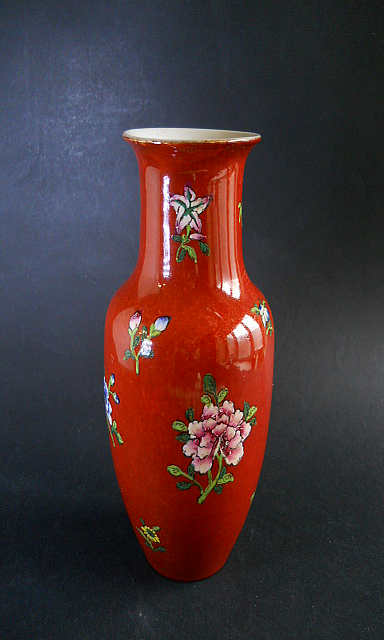 Фото 2. Винтажная Китайская ваза для цветов-HONG KONG